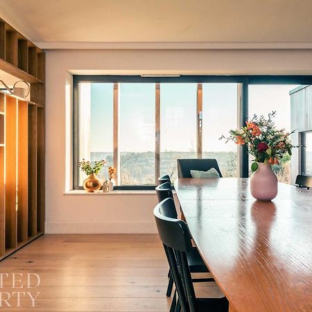 Stunning 5 Bedroom New Build With Amazing Views! 巴斯 外观 照片