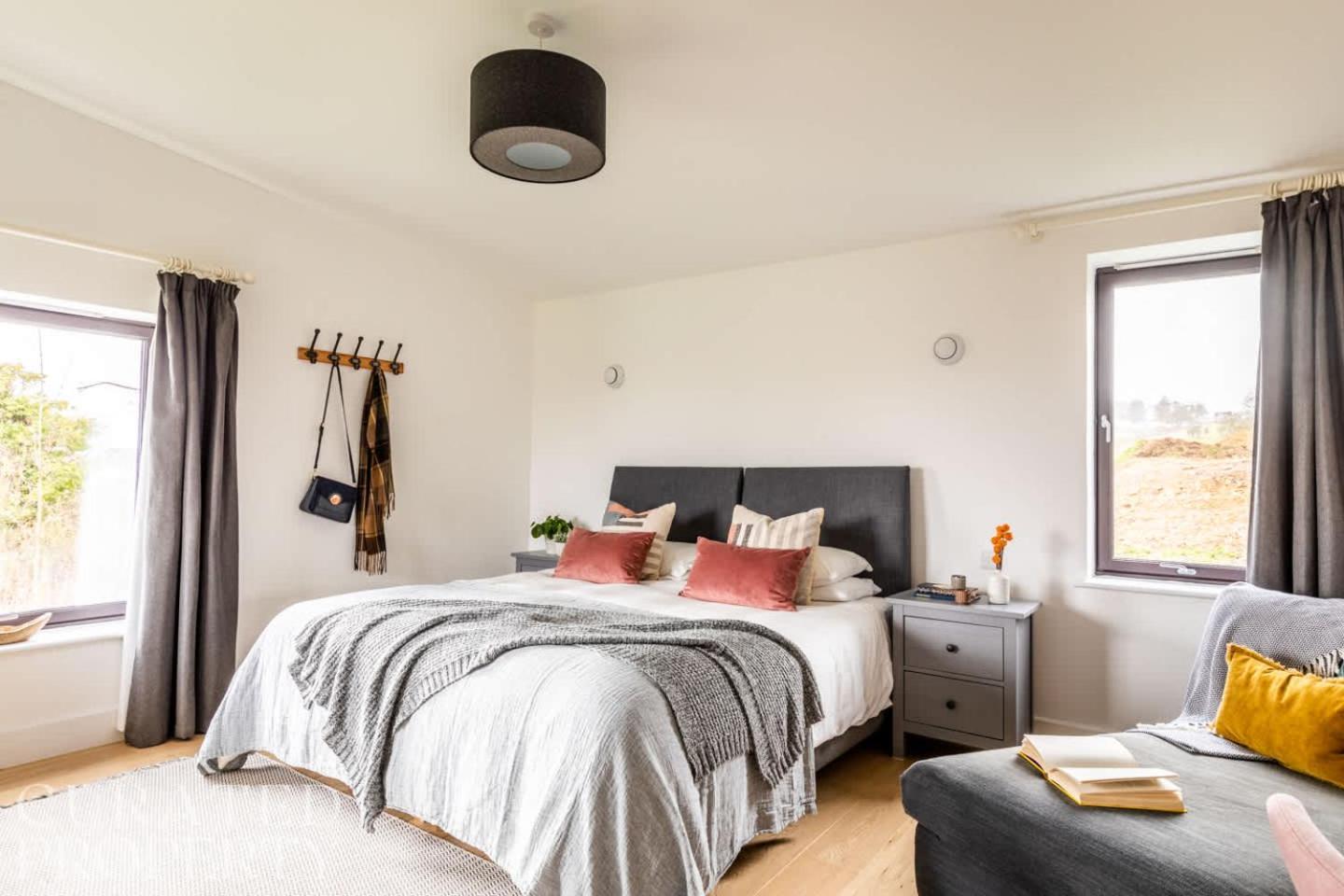 Stunning 5 Bedroom New Build With Amazing Views! 巴斯 外观 照片